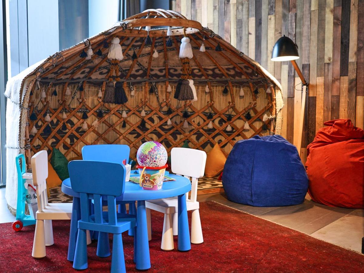 Novotel Bishkek City Center Extérieur photo The children's area at the National Museum of the American Indian