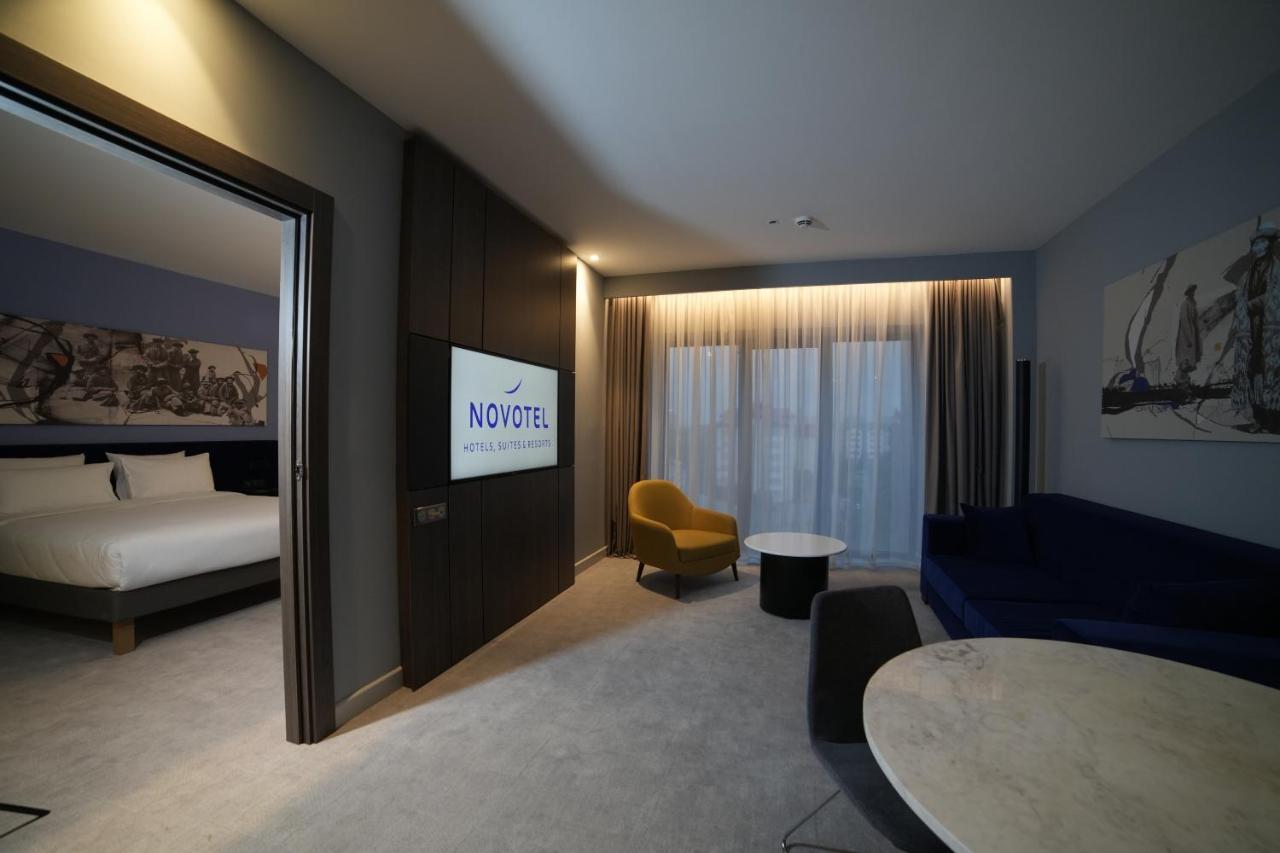 Novotel Bishkek City Center Extérieur photo Suite