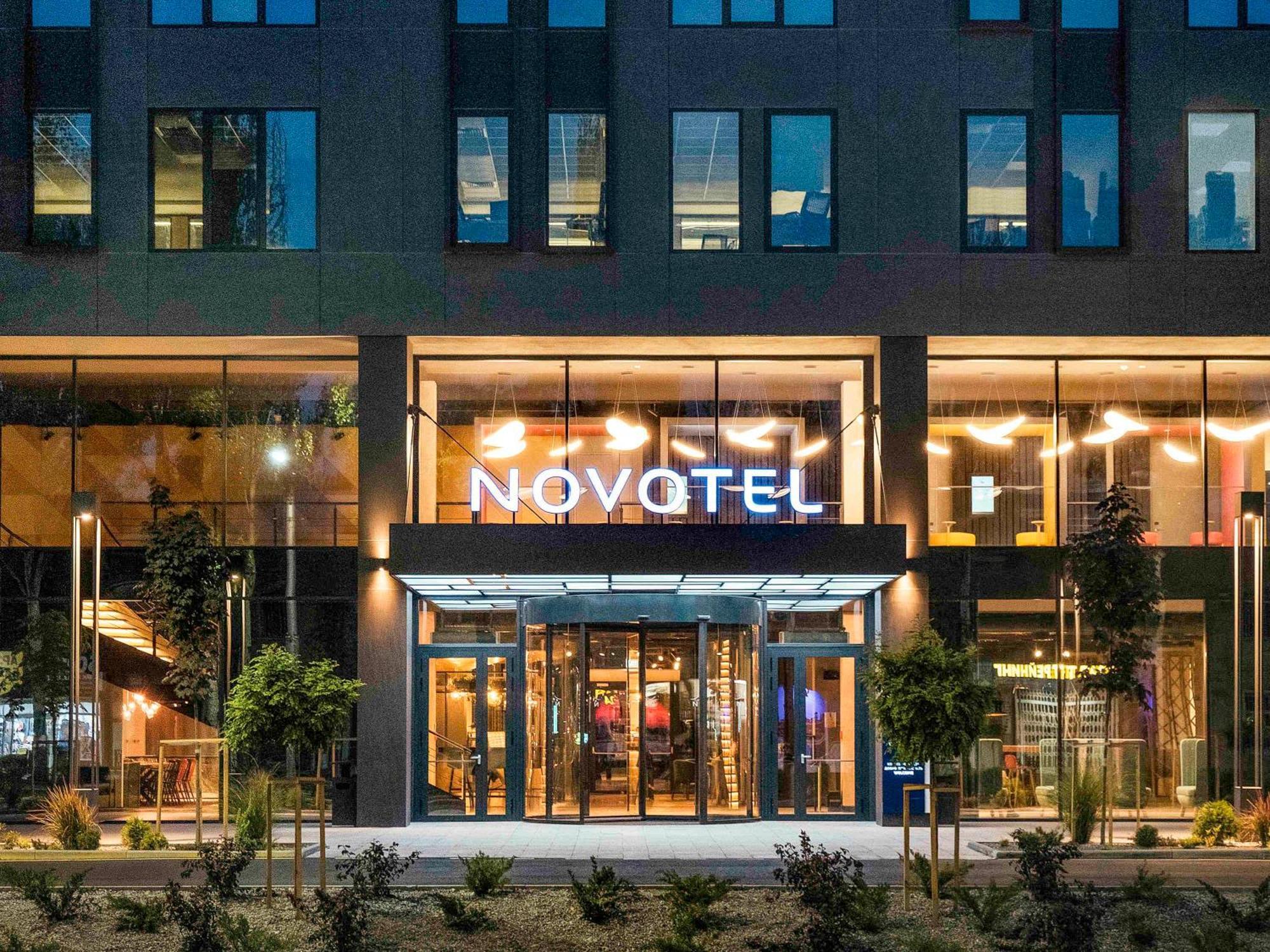 Novotel Bishkek City Center Extérieur photo Novotel Vilnius City Centre